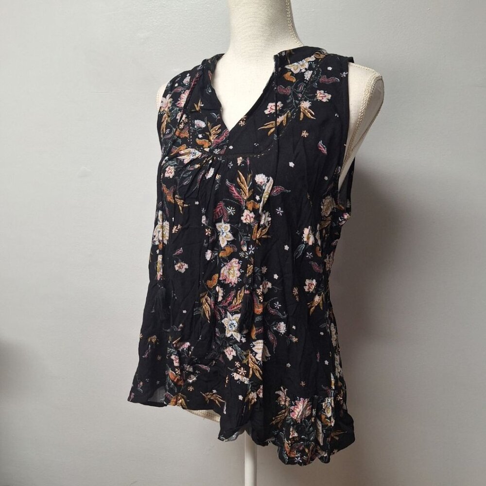 Maurices Sleeveless Blouse Medium Tie Front Tassle Black Floral Womens Trad Wife